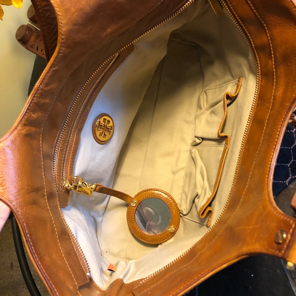 Tory Burch Bag 🔥 - Picture 5 of 8